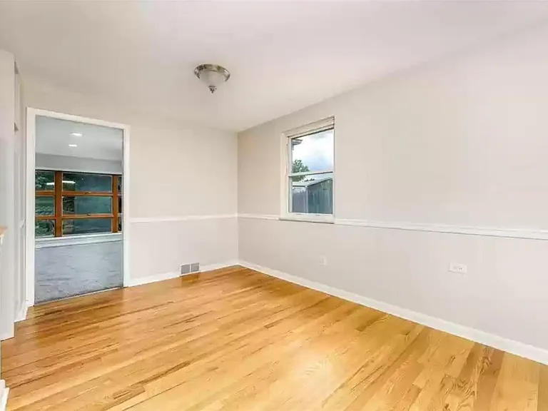 828 Pallas Dr — Photo 13