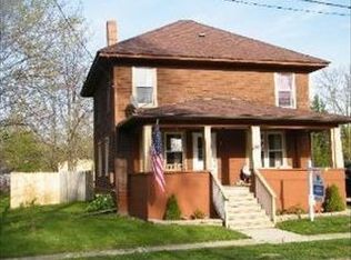 145 N 3rd St, Capron, IL 61012