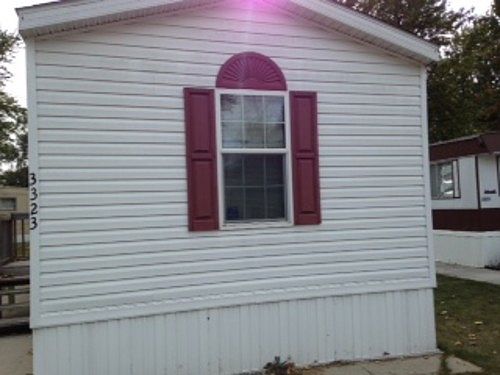 3rd image of 3323 Hood Ave