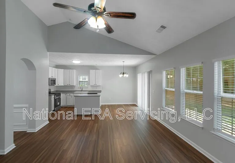 155 Greenland Dr — Photo 6