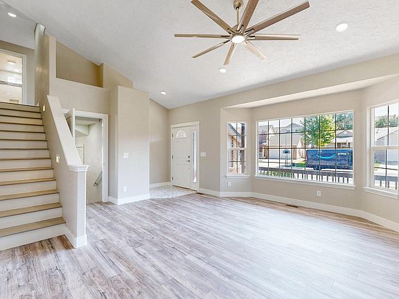 5th image of 617 62nd Ave
