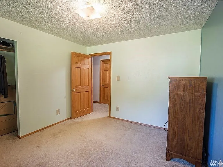 17050 Finley Rd NE — Photo 18