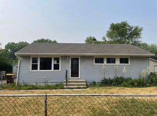 1120 Copper Dr, Machesney Park, IL 61115