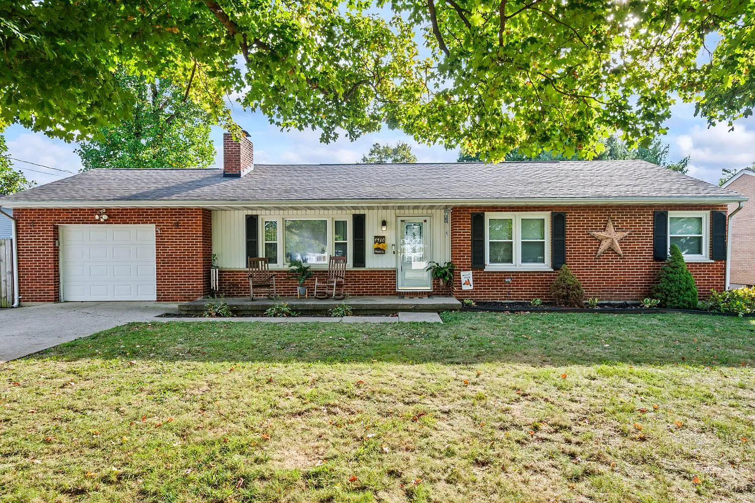4960 Pleasant Ave photo 1