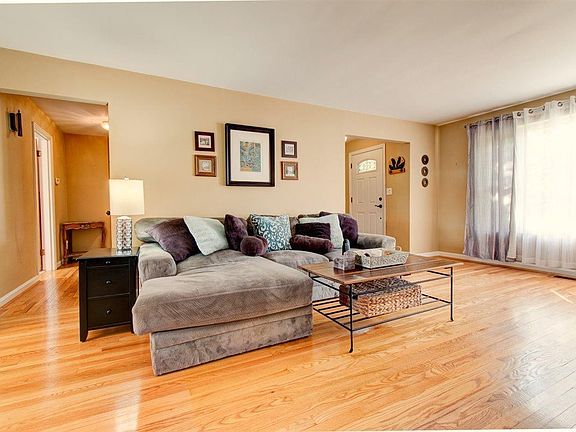 4th image of 8448 Clough Pike