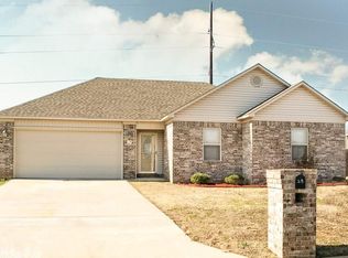 28 Hula Dr, Austin, AR 72007