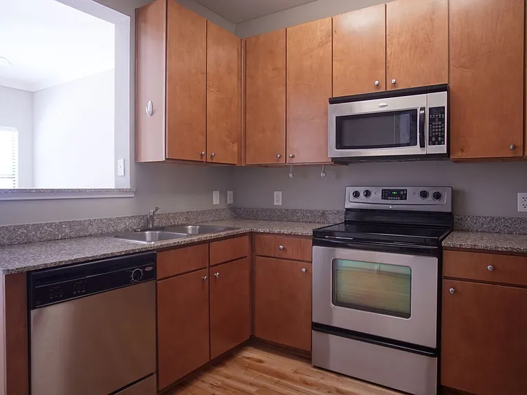 2502 Leon St #318 — Photo 3