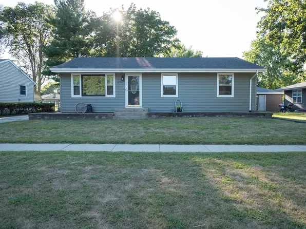 8118 Scott Ln, Rockford, IL 61115