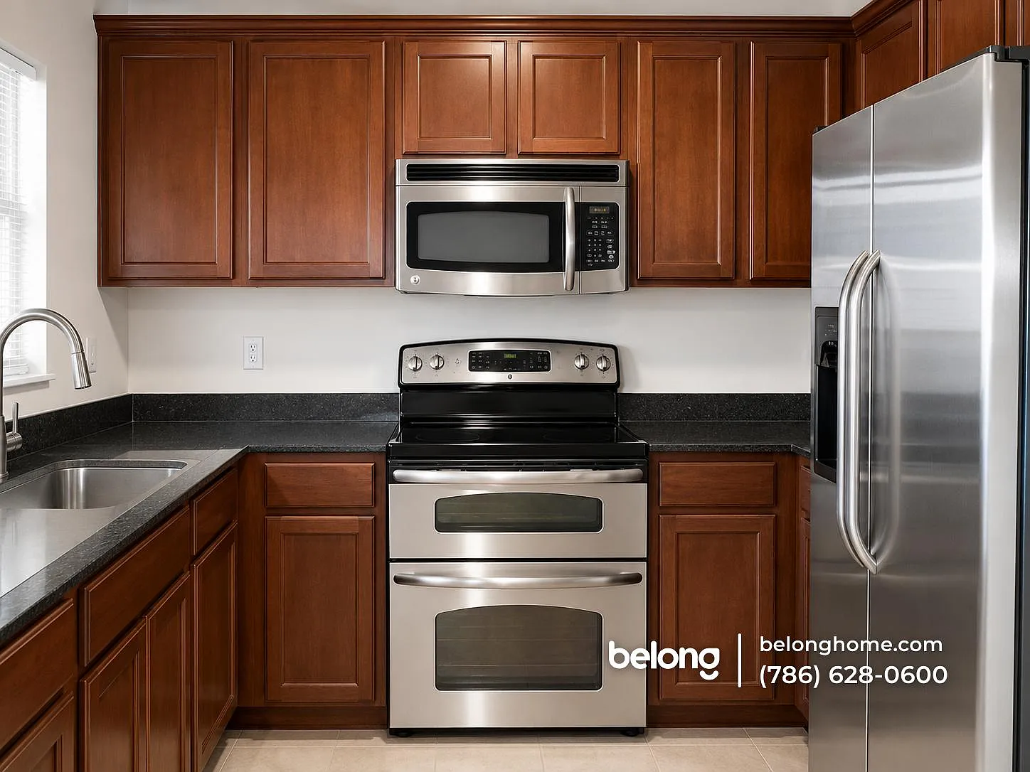 3 bed, 2.5 bath, 1257 sqft, $3,055 — Photo 2
