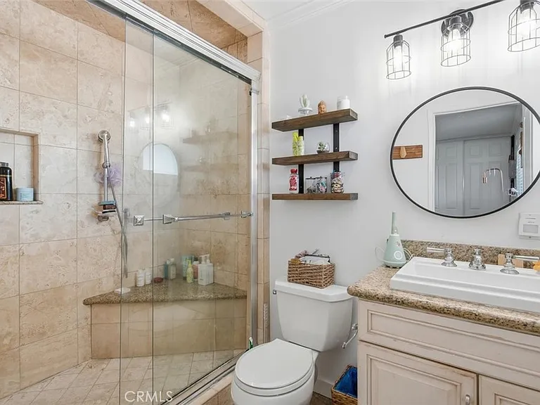 6443 Gross Ave — Photo 22