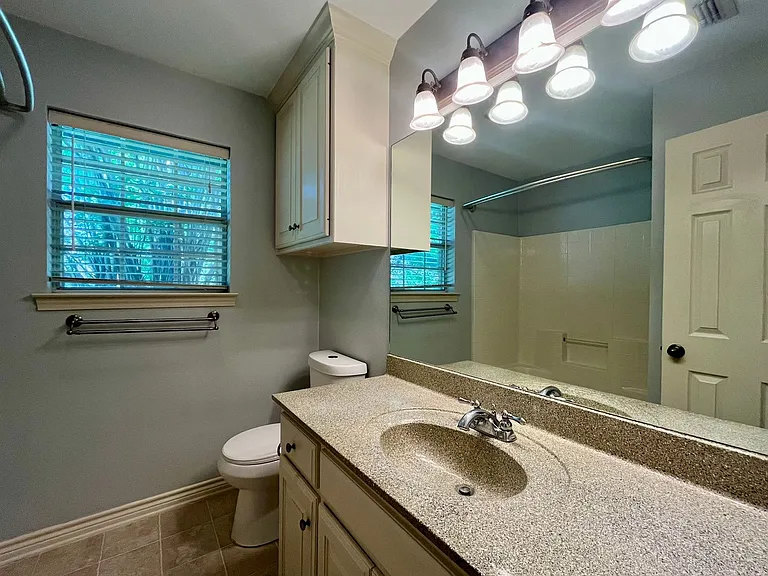 16780 Terrebonne Dr — Photo 20