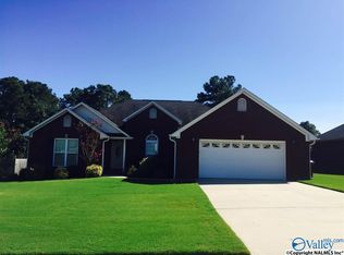 1220 Hunter Ln, Hartselle, AL 35640