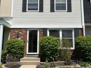 1030 Larson Ct, Rochester Hills, MI 48307