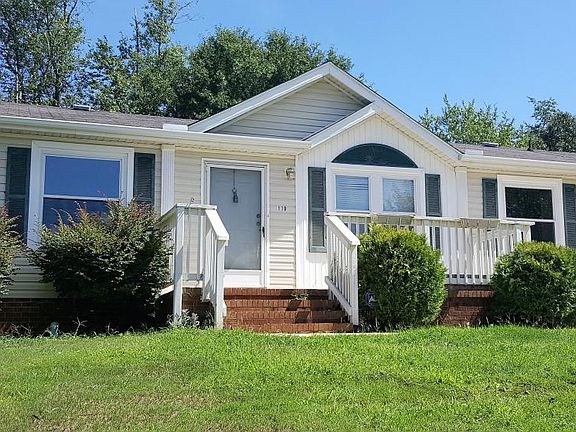 3rd image of 110 Yukon Dr
