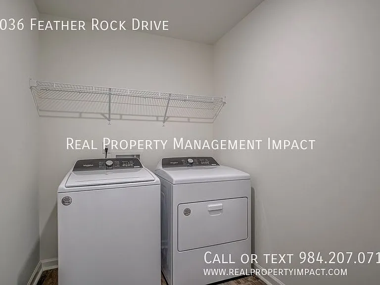 2036 Feather Rock Dr — Photo 32