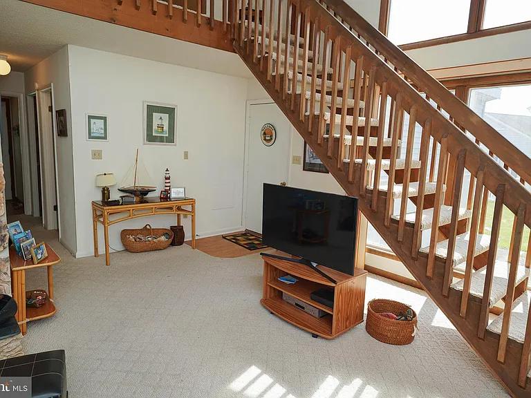 39028 Bayview W — Photo 31
