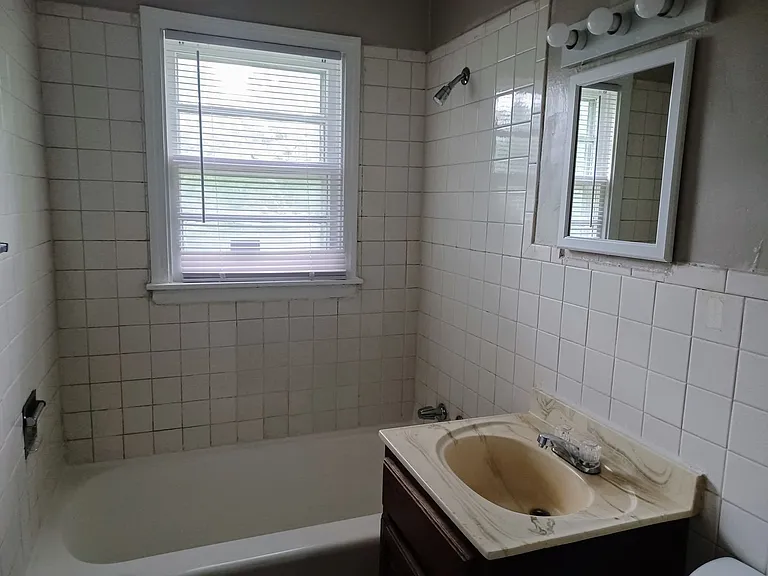 1111 N Roosevelt St — Photo 11