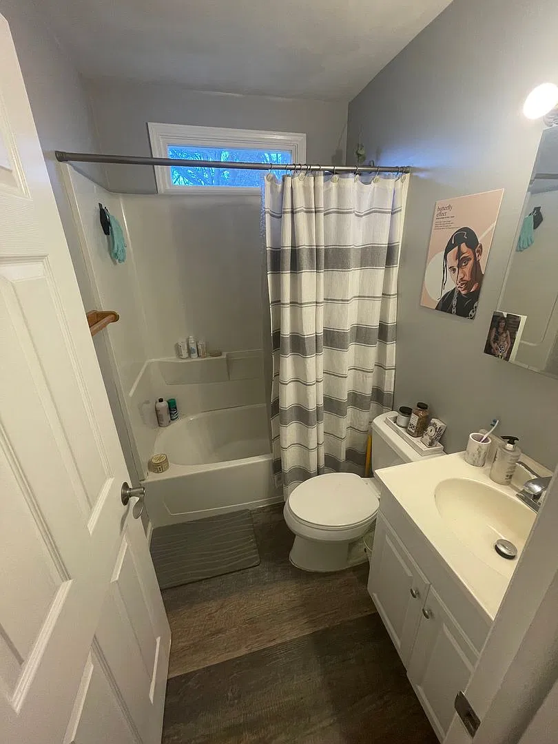 Excellent 4 bedroom home in great neighborhood — Photo 4