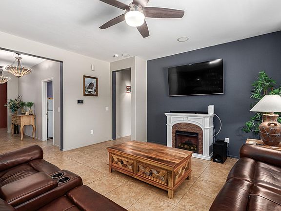 3rd image of 1181 E Madera Grove Ln