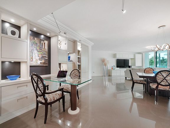 2nd image of 550 SE Mizner Boulevard #B209