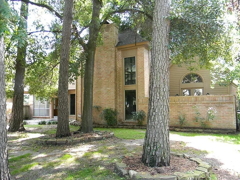 4 bed, 3.5 bath, 3564 sqft, $2,595 — Photo 3