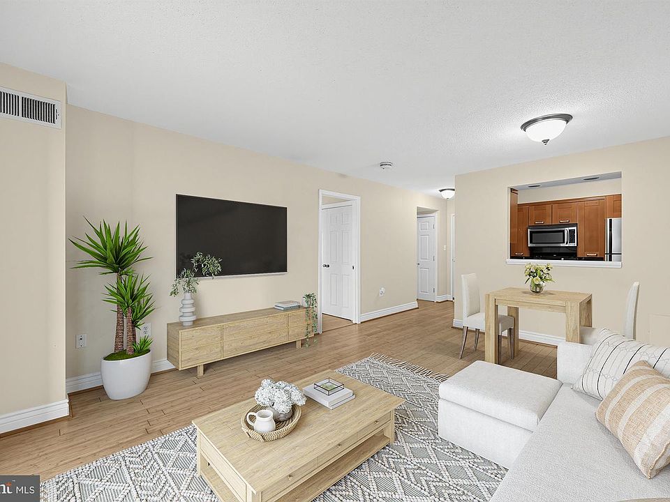 1st image of 2111 Wisconsin Ave NW APT 104