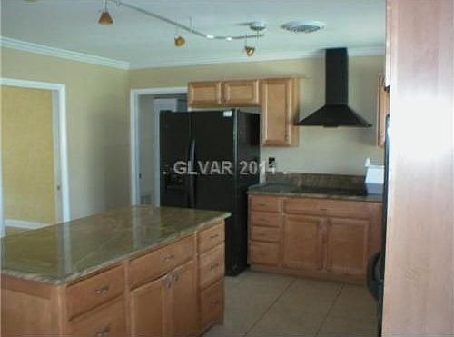 2nd image of 4244 Gaye Ln