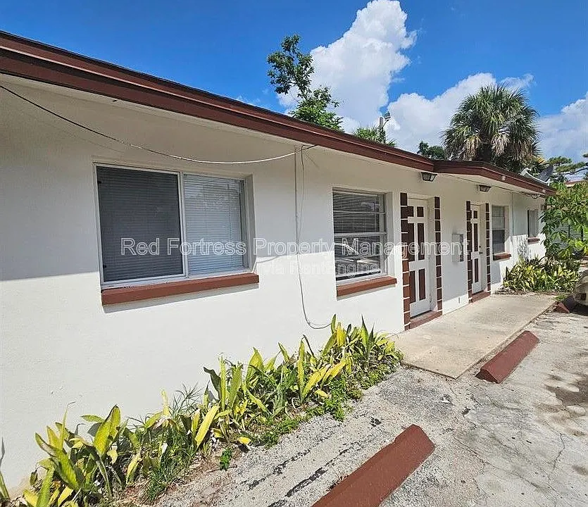 3814 Desoto Ave