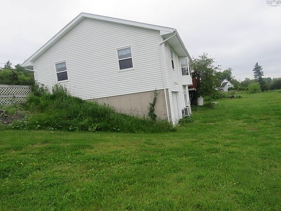 4th image of 2274 S Main St