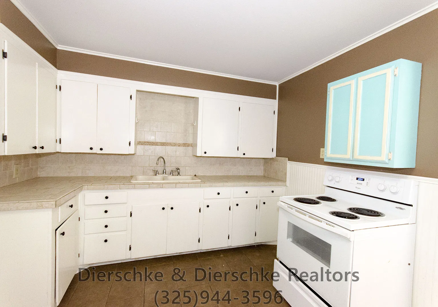 Pay No Security Deposit! Afordable 3 Bedroom 1 Bath Home Available Soon! — Photo 1