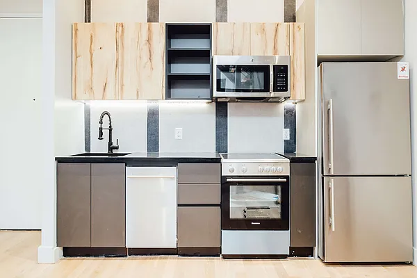 Rented by Nooklyn NYC LLC | media 47