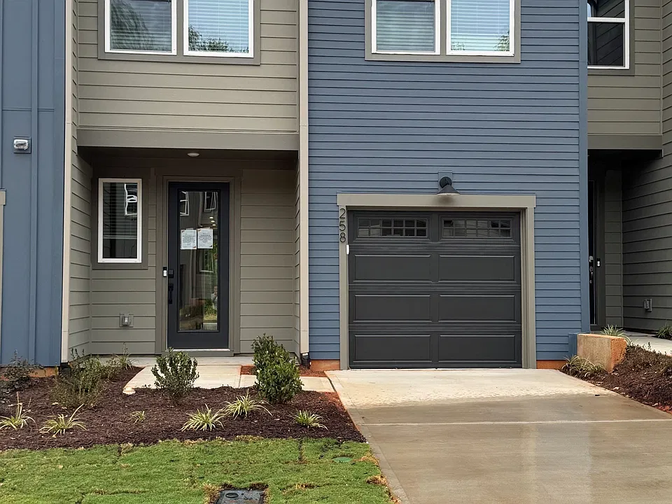 258 Oak Summit Pl