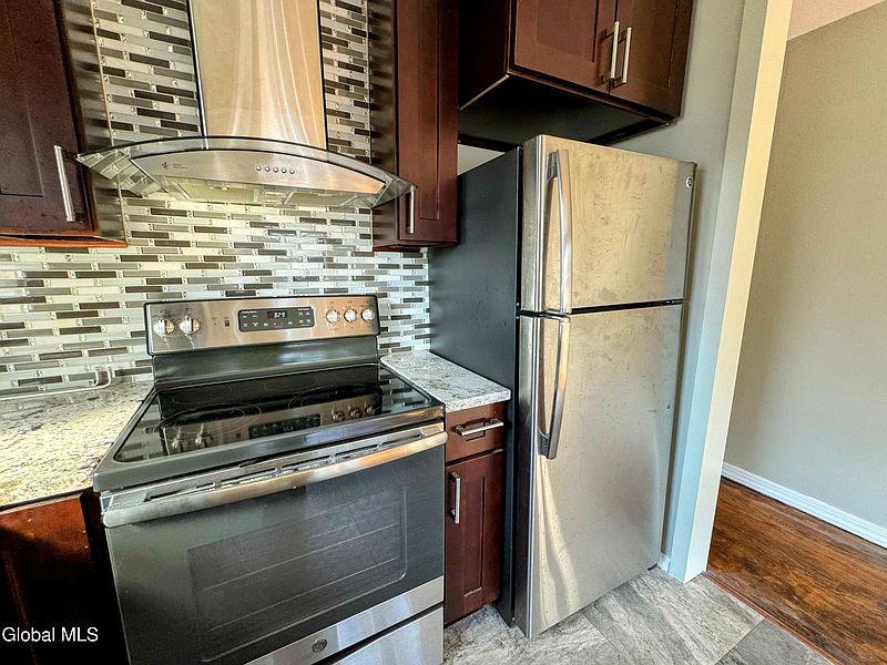 4th image of 23 McAlpin Street