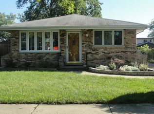 7011 W 73rd Pl, Chicago, IL 60638