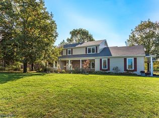 8717 Bull Run Trl, Woodstock, IL 60098