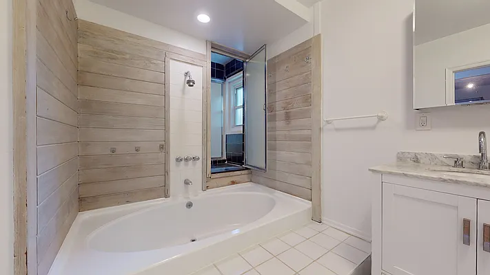 Rented by Bond New York | media 21