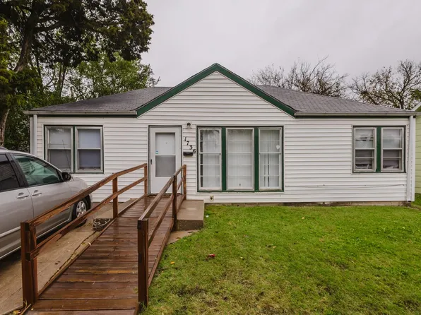 1736 N Chautauqua Ave, Wichita, KS 67214