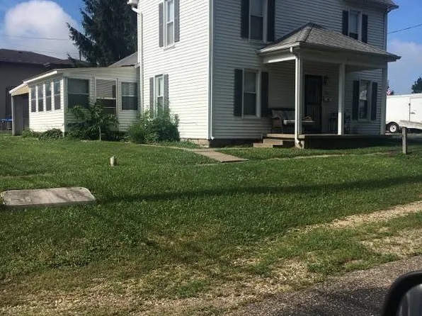 742 Williams St, Barry, IL 62312