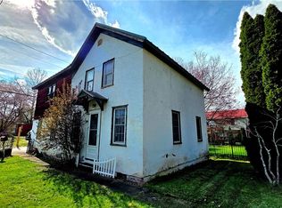 317 1/2 4th St, Marietta, OH
