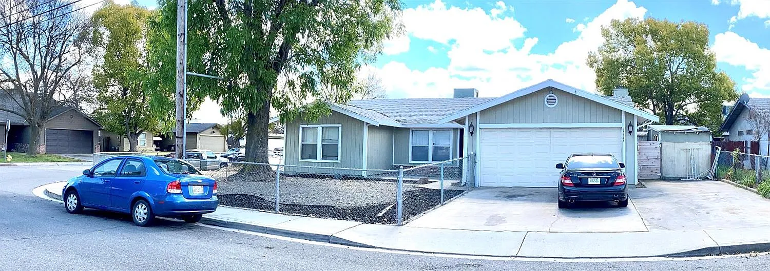 13324 Bentley St photo 1