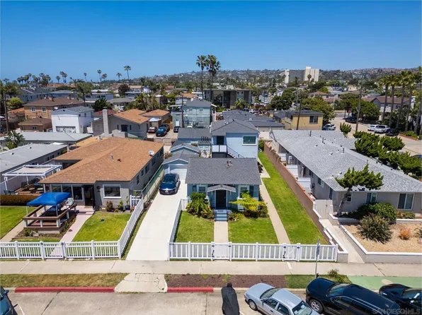 868 Emerald St, San Diego, CA 92109