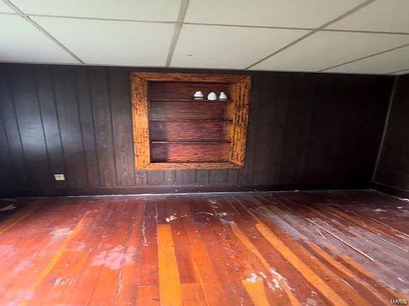 2nd image of 615 N 37th St