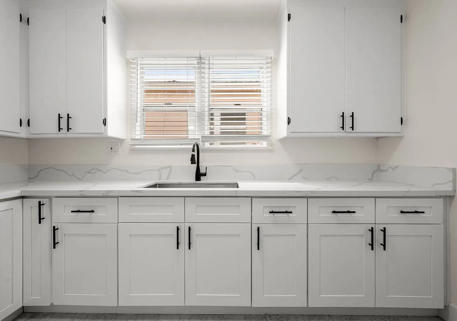2267 W Adams Blvd. — Photo 4