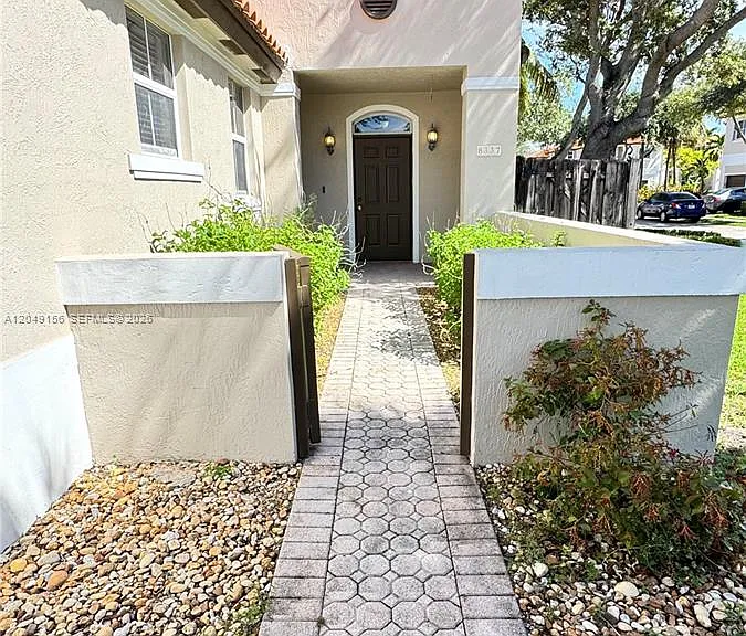 8337 NW 142nd St — Photo 5
