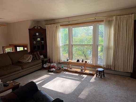 5th image of 169 Evergreen Cir
