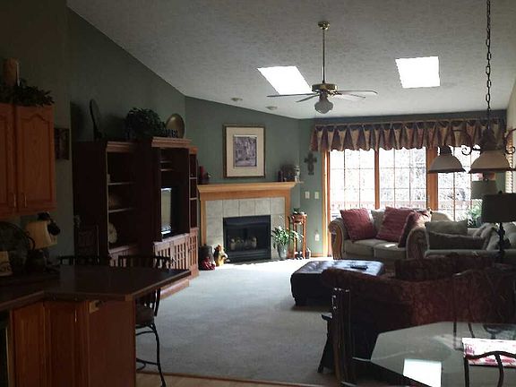 5th image of 3933 Burgundy Bay Blvd W