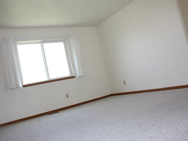 502 Haven Dr — Photo 11