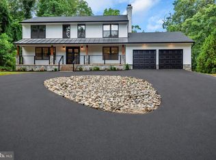 972 Arundel Dr, Arnold, MD 21012