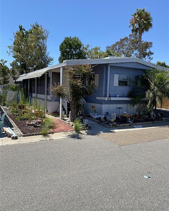 1st image of 200 N El Camino Real Space 116