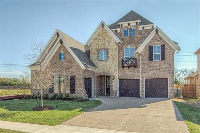 1st image of 900 Sutherland Dr